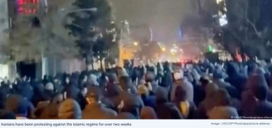 Iran Enters Third Week of Unrest as Crackdown Intensifies; Tehran Warns U.S., Israel