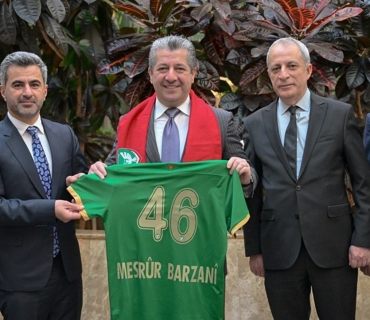 مەسرور بارزانی سەرۆکی حکوومەتی هەرێمی کوردستان ، پێشوازی لە شاندێکی دەستەی بەڕێوەبەرایەتیی یانەی وەرزشی ئامەد( ئامەد سپۆر ) بە سەرۆکایەتی سەرۆکی یانەکە ناهید ئەرەن کرد.