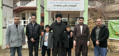 سەنتری لاوانی ئاراستە 400 کتێب بە کتێبخانەی گشتی چەمچەماڵ دەبەخشێت