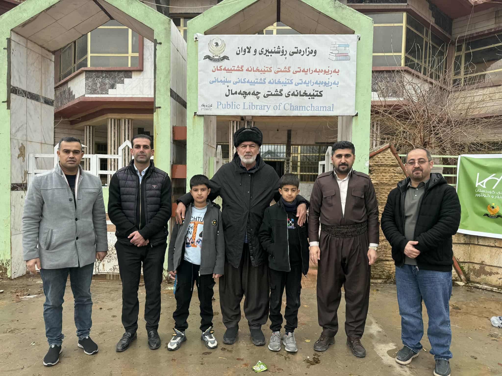 سەنتری لاوانی ئاراستە 400 کتێب بە کتێبخانەی گشتی چەمچەماڵ دەبەخشێت