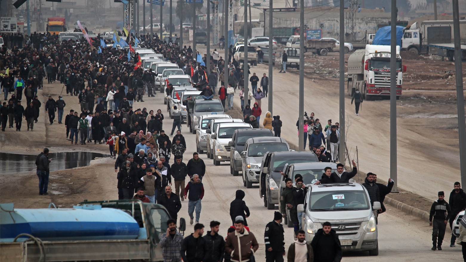 Neteweyên Yekgirtî: 190 hezar kes ji Helebê aware bûne