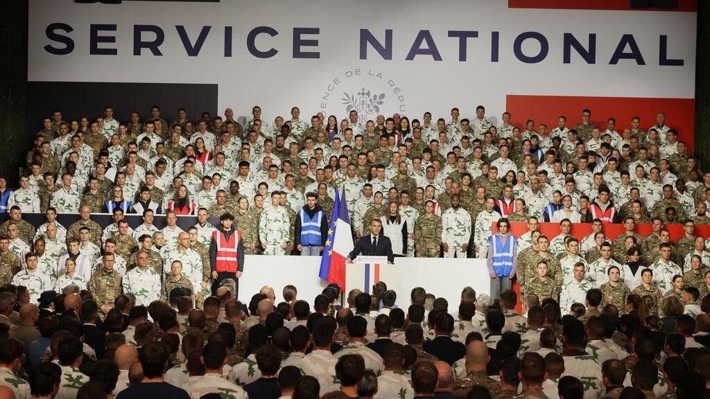 هەڵمەتی دامەزراندنی کارمەند بۆ خزمەتی نیشتمانی لە فەرەنسا