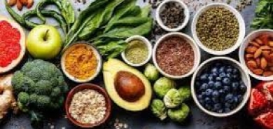 16 غذاءً ومشروباً لتعزيز المناعة وتسريع التعافي من الإنفلونزا