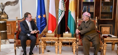 الرئيس بارزاني يبحث تعزيز العلاقات مع السفير الفرنسي