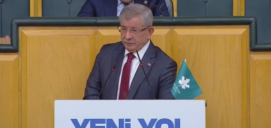 Ahmet Davutoglu: Em binpêkirina mafên Kurdan li Sûriyeyê qebûl nakin