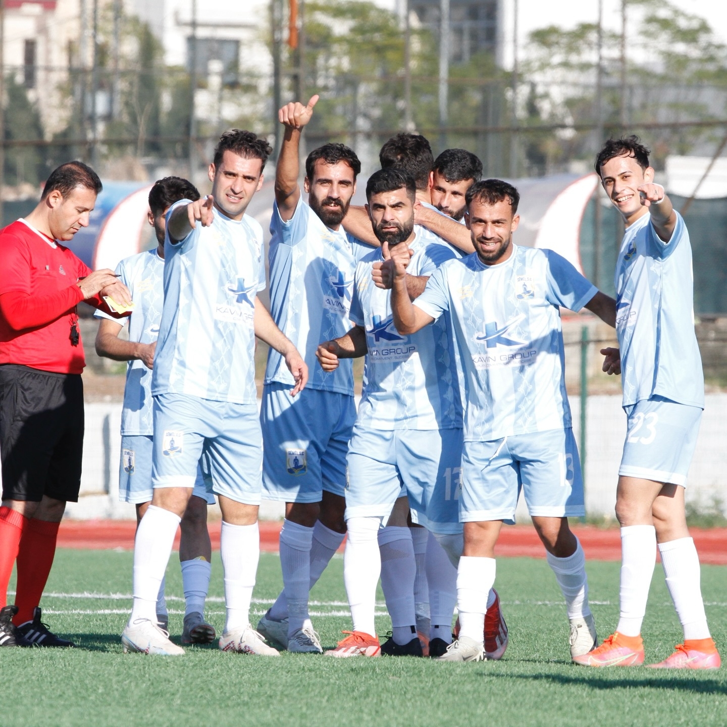 سێمێل خۆی نوێ دەكاتەوە