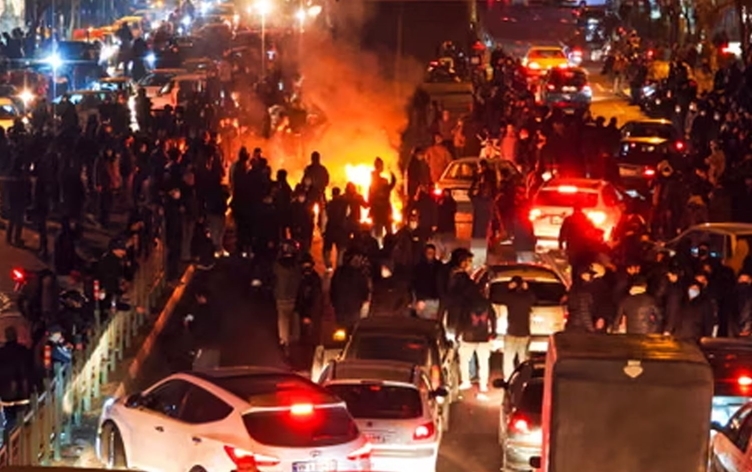 IHR: Li Îranê 3 hezar û 428 kes hatin kuştin