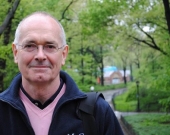 John Hall, profesorê civaknasiyê li Zanîngeha McGill li Kanadayê ji bo Gulan: Netewe û avakirina dewletê ji bo pêşveçûna hişmendiya siyasî û civakî zerûret in