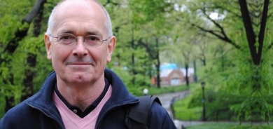 John Hall, profesorê civaknasiyê li Zanîngeha McGill li Kanadayê ji bo Gulan: Netewe û avakirina dewletê ji bo pêşveçûna hişmendiya siyasî û civakî zerûret in