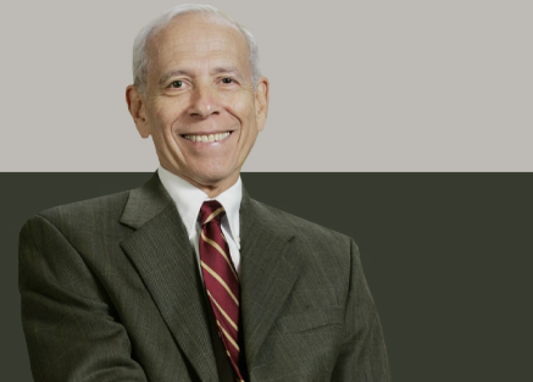 دۆناڵد هۆریتۆز  پڕۆفیسۆری یاسا و زانستە سیاسییەكان لە زانكۆی دیۆك بۆ گوڵان:     پیادەكردنی سیستمی زۆرینە لە عێراقدا ناوەڕۆكی فیدڕاڵیزمی نەهێشتووە