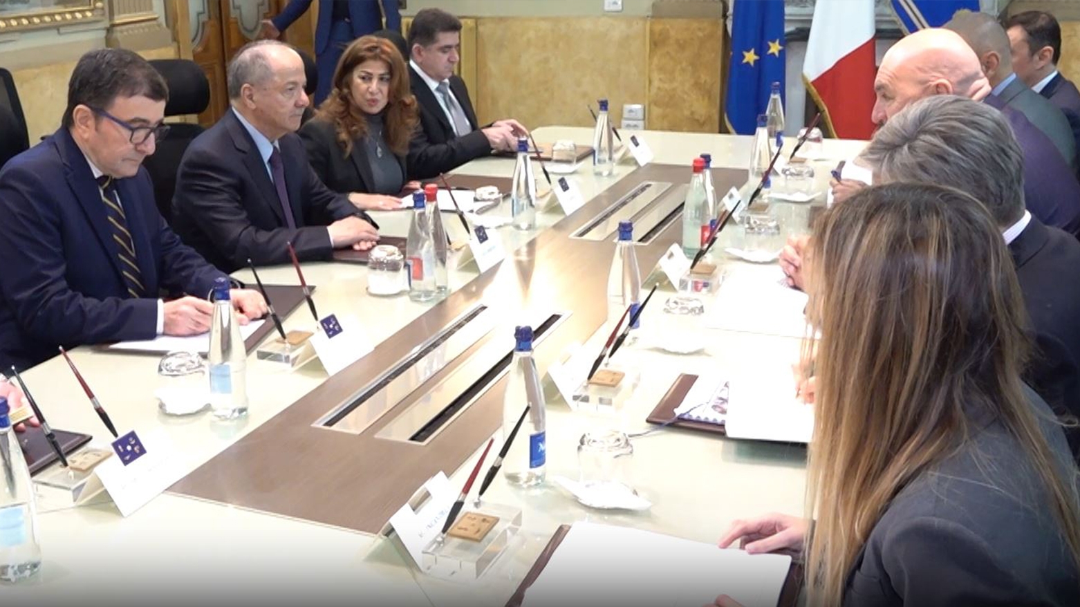 الرئيس بارزاني ووزير الدفاع الإيطالي يعقدان اجتماعاً