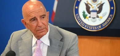 توم باراك يؤكد أهمية الالتزام بوقف إطلاق النار خلال اجتماعه مع مظلوم عبدي