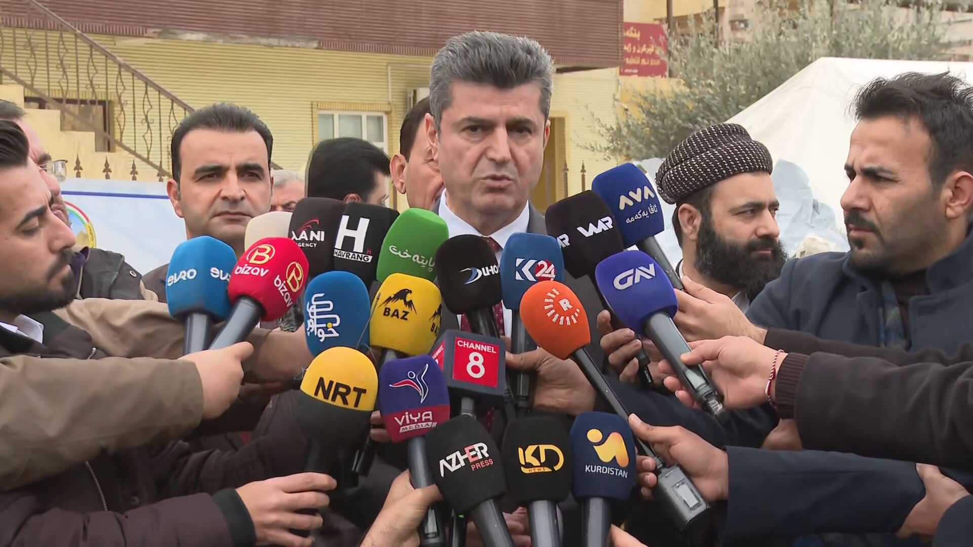 دهوك تهب لمساعدة روج آفا: إطلاق حملة تبرعات واسعة تستمر 5 أيام