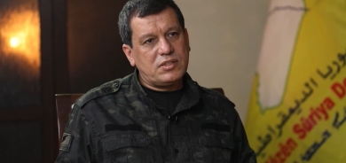 الرئيس الفرنسي ماكرون يتصل هاتفيا بقائد قسد مظلوم عبدي