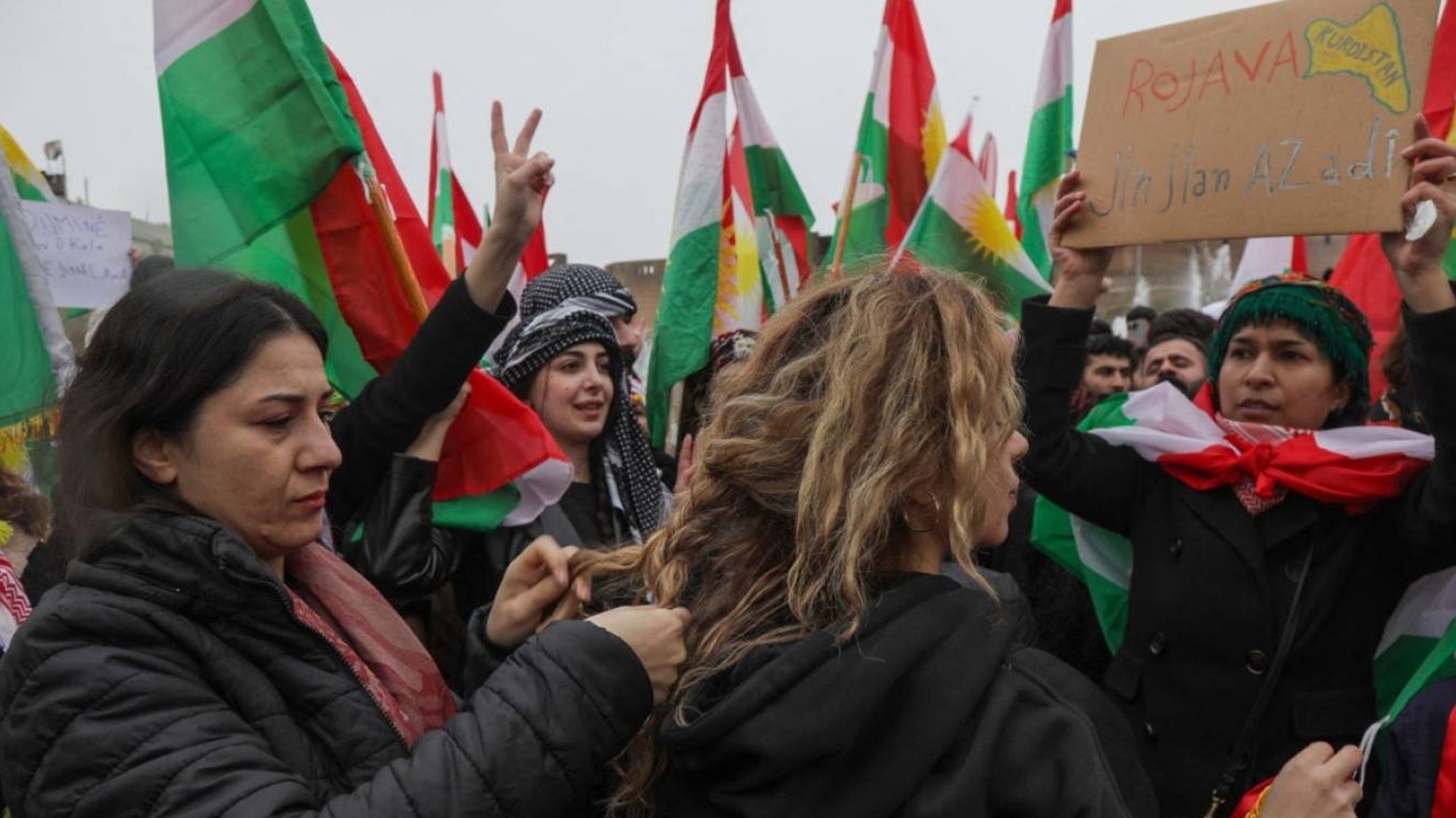 المانيا.. تحضيرات لأكبر تظاهرة للجالية الكوردستانية مطالبة بوقف الحرب في سوريا والمآسي التي تخلفها في غربي كوردستان