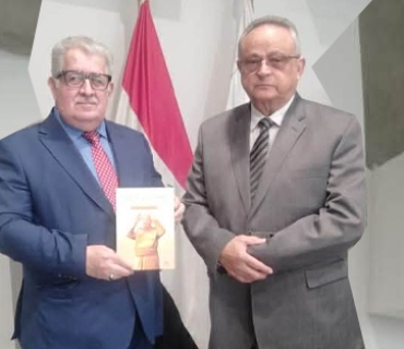 پەرتووکی مسعود بارزانی پیاوی ئاشتی پێشکەش بە پەرتوکخانەی ئەسکەندەریە کرا