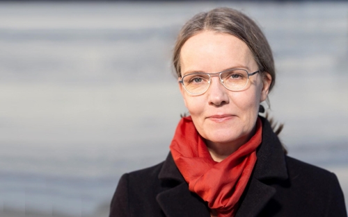 هانا ئۆجانان  پڕۆفیسۆری پەیوەندییە نێودەوڵەتییەكان لە زانكۆی تامپێرە بۆ گوڵان:     لێدوانەكانی ترەمپ دەرئەنجامی گەورەی لەسەر پەیوەندییەكانی ئەمریكا و ئەوروپا لێ دەكەوێتەوە