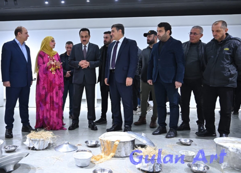 سارا كەرەم پێشانگەیەكی تایبەتی ئینستلەیشنی بەناونیشانی(درۆ) كردەوە