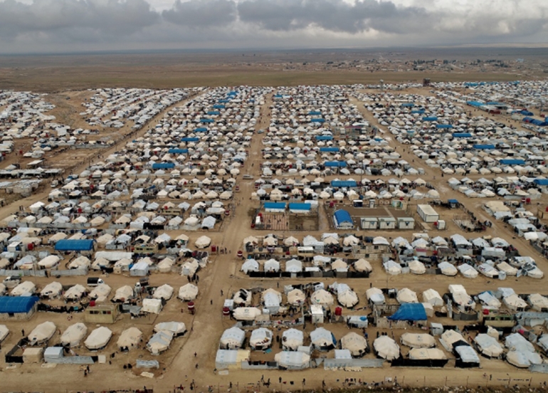 SOHR: Bi dehan malbatên DAIŞ’ê ji kampa Holê reviyan