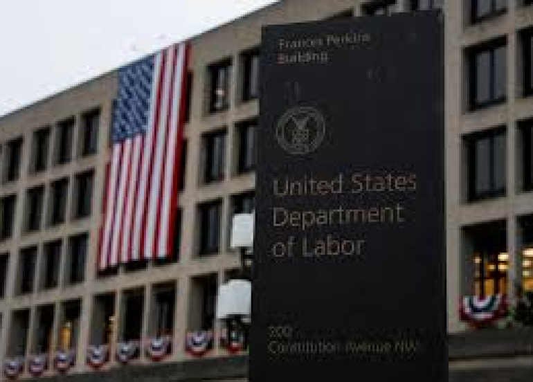 ترمب يعيّن مسؤولاً جديداً عن إحصاءات سوق العمل