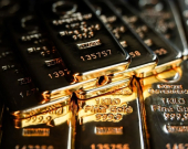 Bihayê zêr ji nişka ve daket: Onsek ji 5,600 dolarî daket 4,894 dolaran