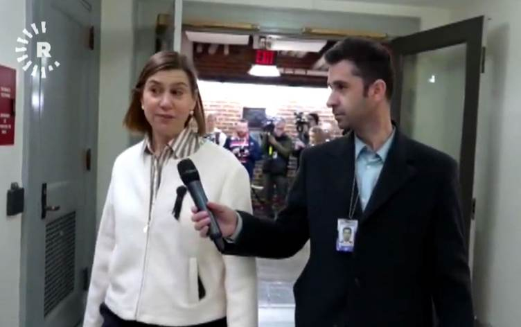 Senator Slotkin: Em dixwazin hevkarên me yên li Sûriyeyê şer nekin