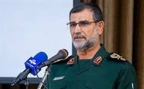 «الحرس الثوري» ينفي اغتيال قائد البحرية بعد انفجار في بندر عباس