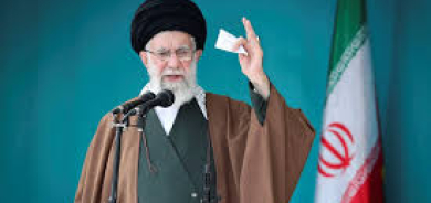 خامنئي يحذر من «حرب إقليمية» إذا هاجمت أميركا إيران