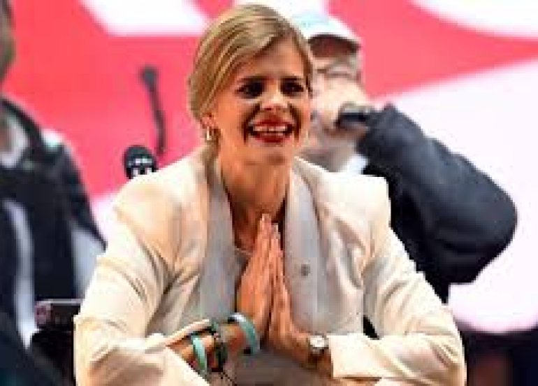 اليمينية لورا فرنانديز تفوز برئاسة كوستاريكا من الجولة الأولى