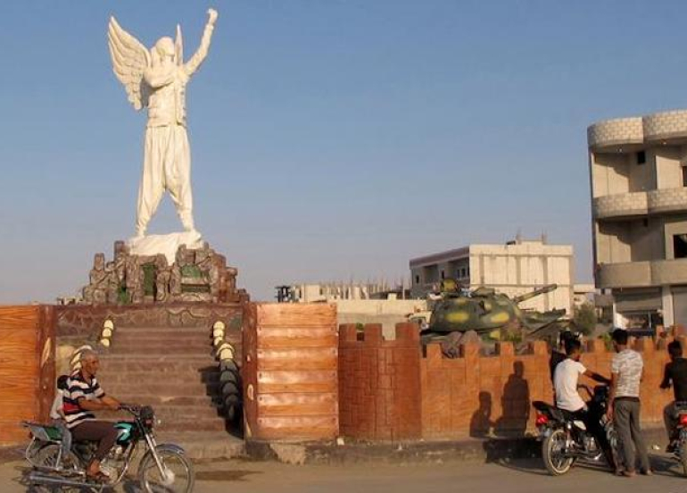 Syrian Interior Ministry Forces Enter Kobani in Landmark Security Transition