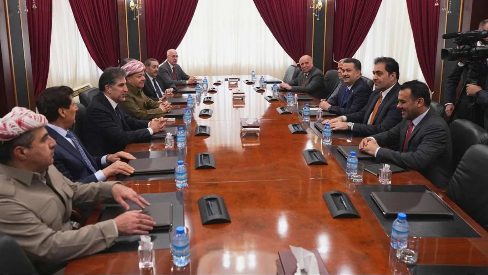 الرئيس بارزاني ووفد الإطار التنسيقي يناقشان ملفي انتخاب رئيس الجمهورية وتشكيل الحكومة