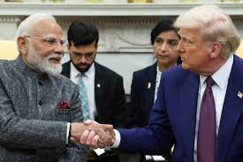 ترمب يعلن اتفاقاً تجارياً مع الهند وتوقفها عن شراء النفط الروسي