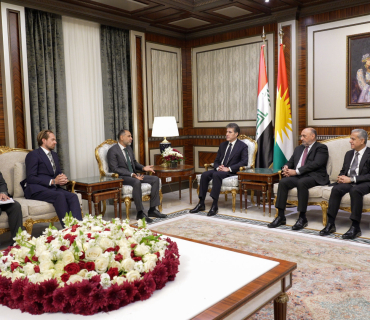 نـێــچيرڤــان بـــارزانــى، سه‌رۆكى هه‌رێمى كوردستان، پێشوازيى له‌ به‌ڕێز ئيرفان سديق، باڵیۆزی بەریتانیا له‌ عێراق و شاندێكى ياوه‌رى كرد.