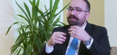 ئانۆ جەوهەر  وەزیری گواستنەوەی گەیاندنی حكومەتی كوردستان:  لەسەر ڕێنمایی سەرۆكی حكومەتی هەرێمی كوردستان پاكێجی ئەنتەرنێتی خێزانییان هەیە و ئێستا خێزانەكان دەتوانن سوود لە بەرنامەكانی سەرپەرشتیاری خێزانی وەربگرن