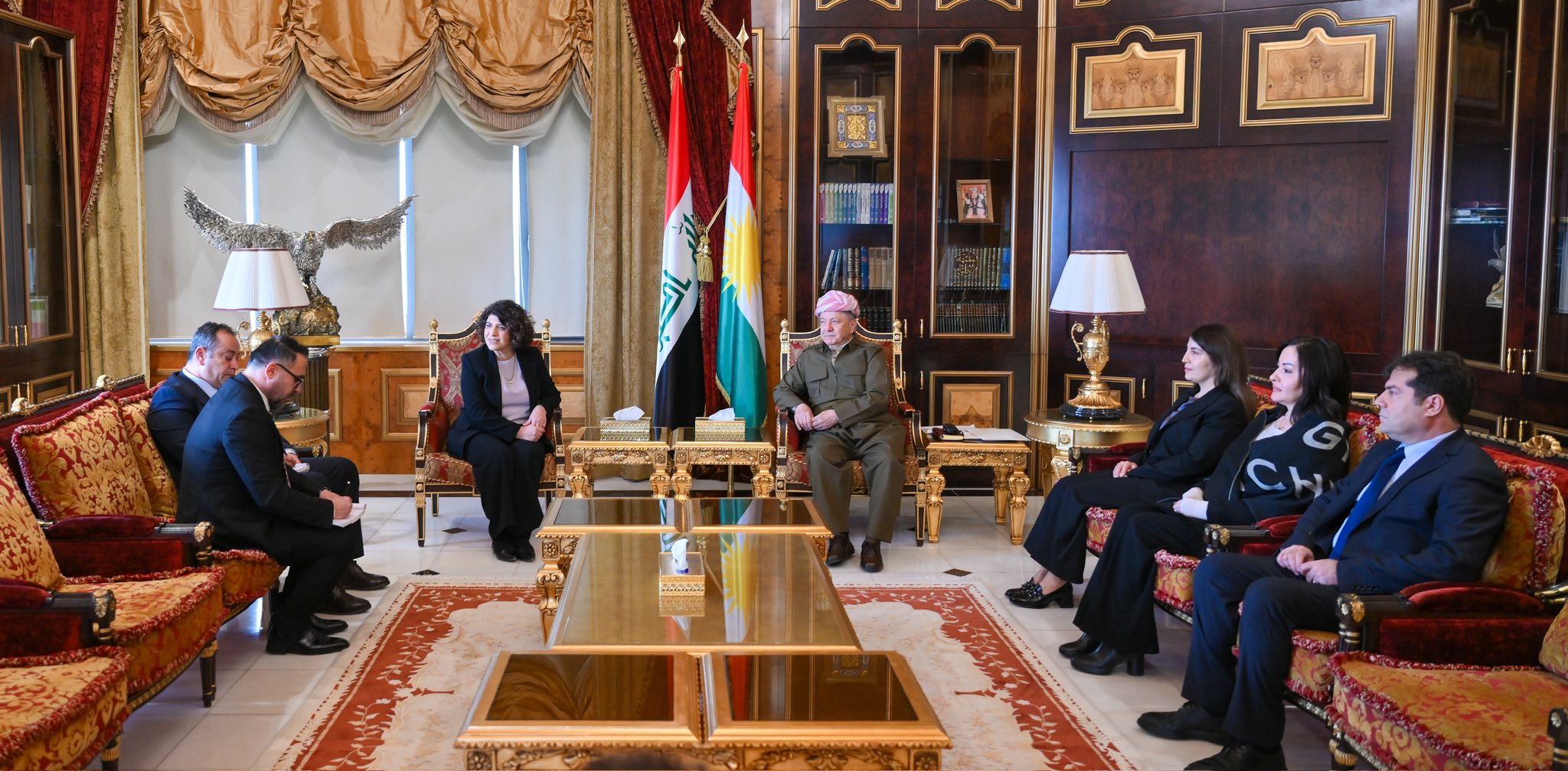 لە پیرمام، سەرۆك مەسعود بارزانی پێشوازی لە خاتوو بێریڤان ئایماز جێگری سەرۆکی پەرلەمانی (نۆردراین ڤێستڤاڵن)ـی ئەڵمانیا کرد.