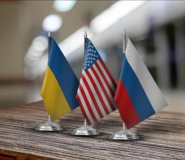 خولی نوێی دانوستانە سێ قۆڵییەکانی نێوان ئەمریکا، ڕووسیا و ئۆکرانیا لە ئەبوزەبی دەستی پێکرد