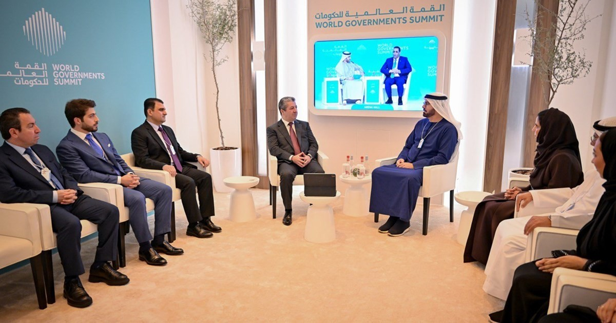 Serokê Hikûmetê li gel Serokê Lûtkeya Cîhanî ya Hikûmetan û Wezîrê Karûbarên Encûmena Wezîrên Îmaratê civiya