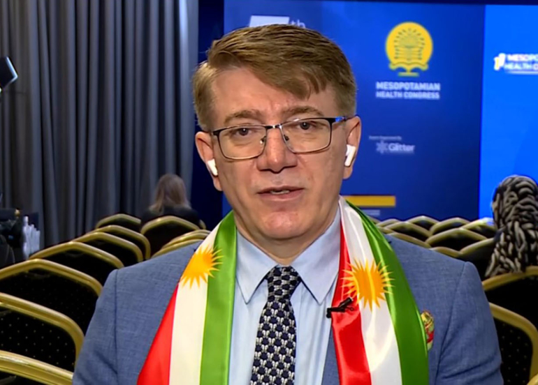 د. آزاد نجار: وضعنا استراتيجية خماسية لدمج الذكاء الاصطناعي والروبوتات في القطاع الصحي بكوردستان