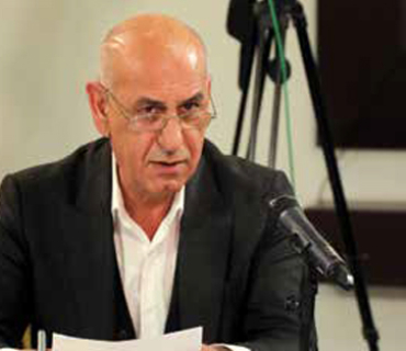 عەقید حەكیم عومەر  بەڕێوەبەری بەشی پۆلیسی كۆمەڵگە لە هەولێر:  لە بەڕێوەبەرایەتیی پۆلیسی كۆمەڵگە لە هەولێر هۆبەی تایبەت بە تاوانە ئەلیكترۆنییەكان هەیە لەگەڵ هێڵی گەرمی تایبەت بۆ تۆماركردنی سكاڵا