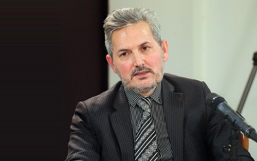 هیوا عەبدولخالق گەزنەیی  مامۆستای زانستە سیاسییەكان لە زانكۆی سەڵاحەدین:  ژیریی دەستكرد خەریكی دووبارە دابەشكردنەوەی نەخشەی هێزە لە سیستەمی نێودەوڵەتیدا