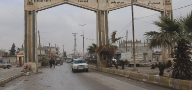Şandeyeka Kobaniyê li Helebê daxwaza rakirina dorpêça li ser bajarê xwe kir