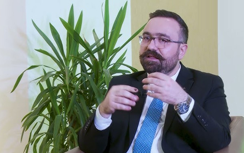 Ano Cewher, Wezîrê Veguhastin û Gihanandinê yê Hikûmeta Kurdistanê: Li ser rênimayiyên Serokê Hikûmeta Herêma Kurdistanê pakêta înterneta malbatî heye û niha malbat dikarin sûdê ji bernameyên çavdêriya malbatî wergrin