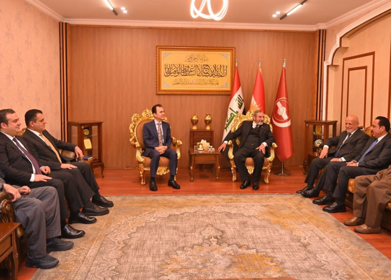 بالنيابة عن مسرور بارزاني.. وفد حكومي رفيع يهنئ 