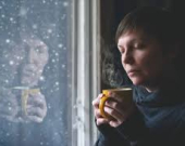 عادات شتوية شائعة تُرهق الجهاز العصبي