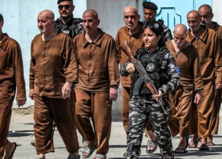 گواستنەوەی دەستگیرکراوانی داعش لە سوریاوە بۆ عێراق