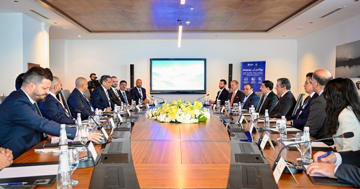 رئيس الحكومة يجتمع بحضور محافظ البنك المركزي العراقي مع المصارف والمَحافظ الرقمية المشاركة في مشروعي «حسابي» و «إي-بسولة»