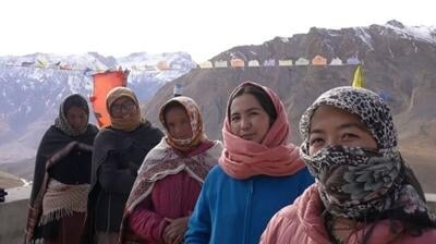 ناڕەزایەتی ژنانی کرێکارانی پلاتفۆرمی ئینتەرنێت لە هیندستان