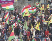 بالآلاف.. أهالي قامشلو في مسيرة حاشدة للمطالبة بالحقوق الدستورية للكورد