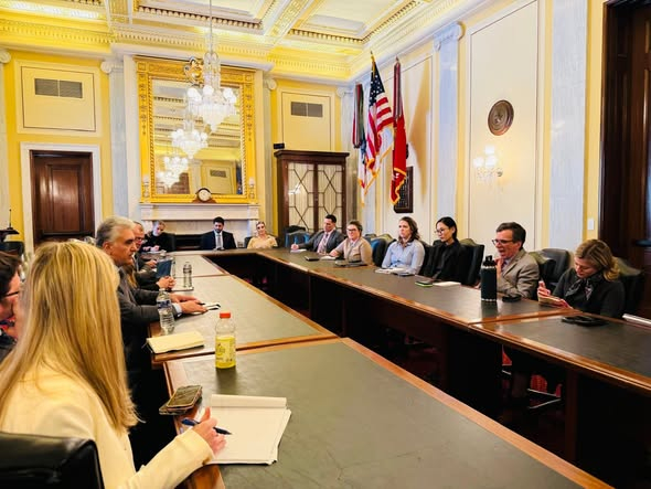 وزير داخلية إقليم كوردستان يبحث الاستقرار الإقليمي ومكافحة الإرهاب مع طواقم 