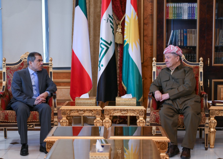 لــــە پیرمام، سەرۆک مەسعود بارزانی پێشوازی لە بەڕێز حەسەن محەمەد زەمان باڵیۆزی کوێت لە عێراق کرد.